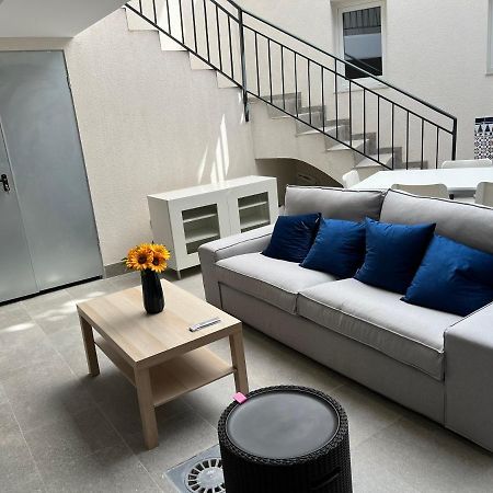 Habitacion Doble Con Bano Compartido En Pozuelo Dentro De Casa Tipo Boutique Pozuelo de Alarcon Bagian luar foto