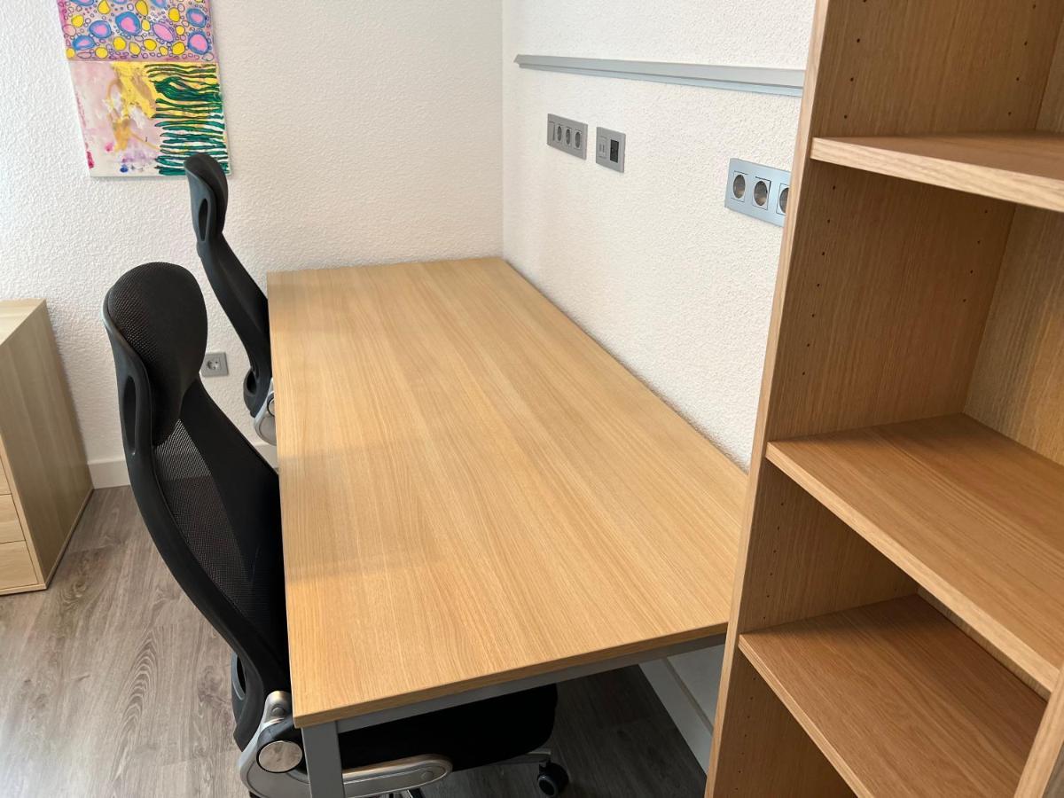Habitacion Doble Con Bano Compartido En Pozuelo Dentro De Casa Tipo Boutique Pozuelo de Alarcon Bagian luar foto